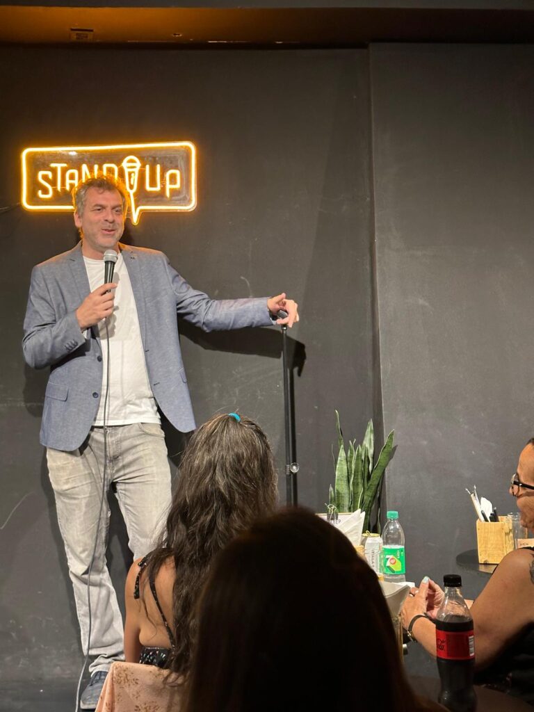 Show de Stand-Up en Buenos Aires: Risas Garantizadas en Cada Función 1 show de stand-up en buenos aires