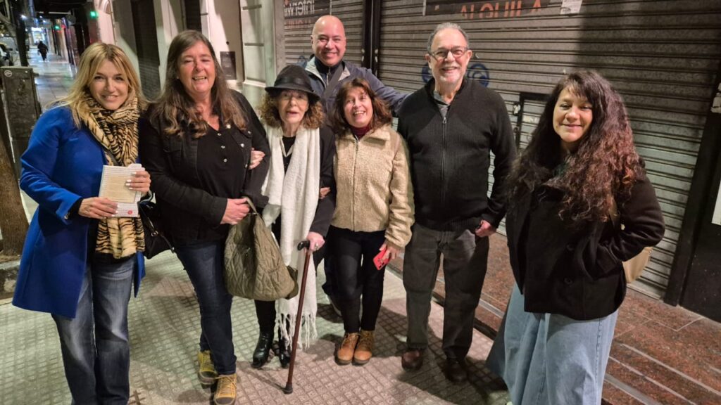 cena show divertida para festejar un cumpleaños